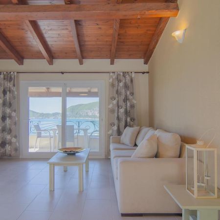 Villa Theodora View Apartments Afroditi Agios Georgios Pagon Luaran gambar